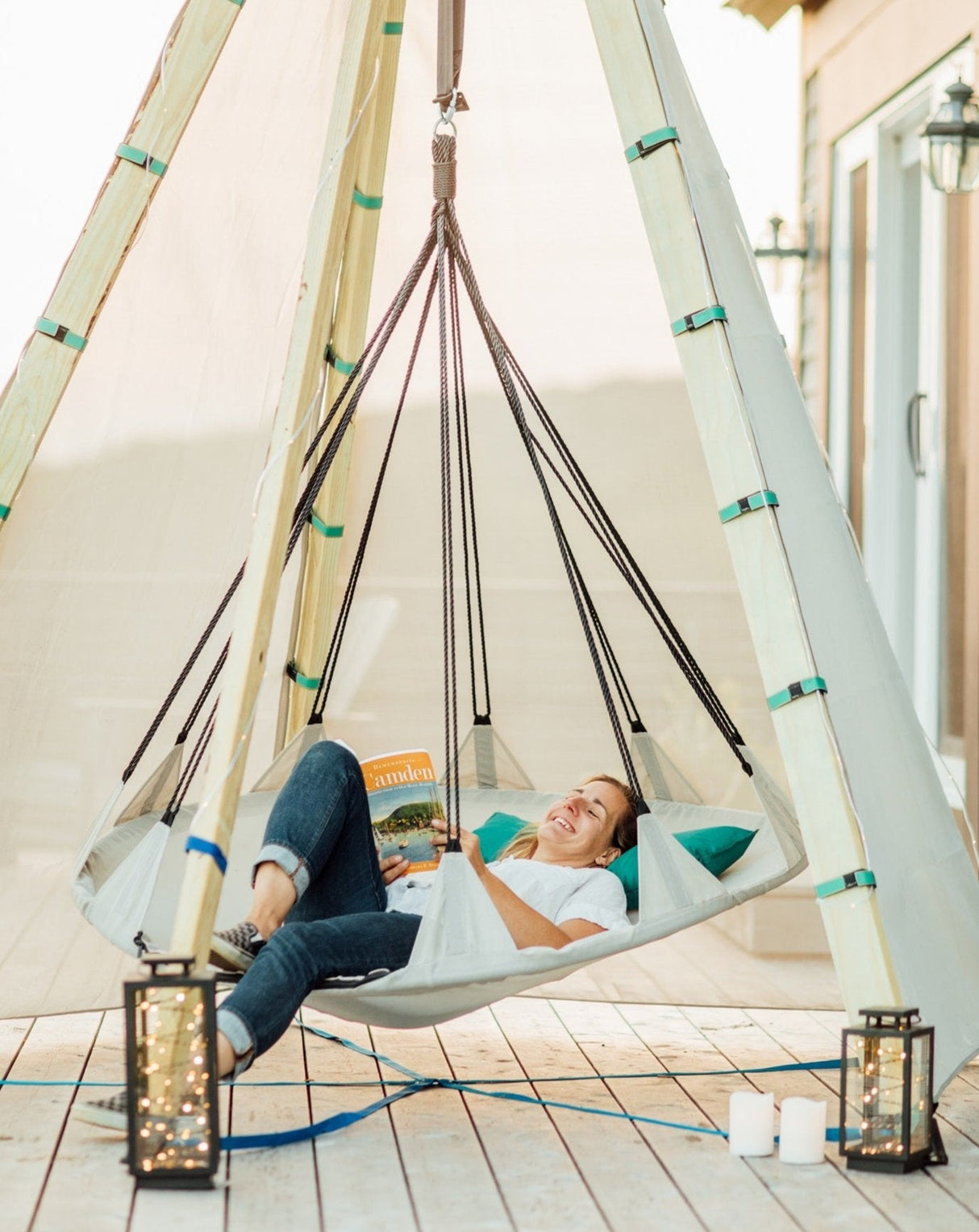 Hover Platform Swing