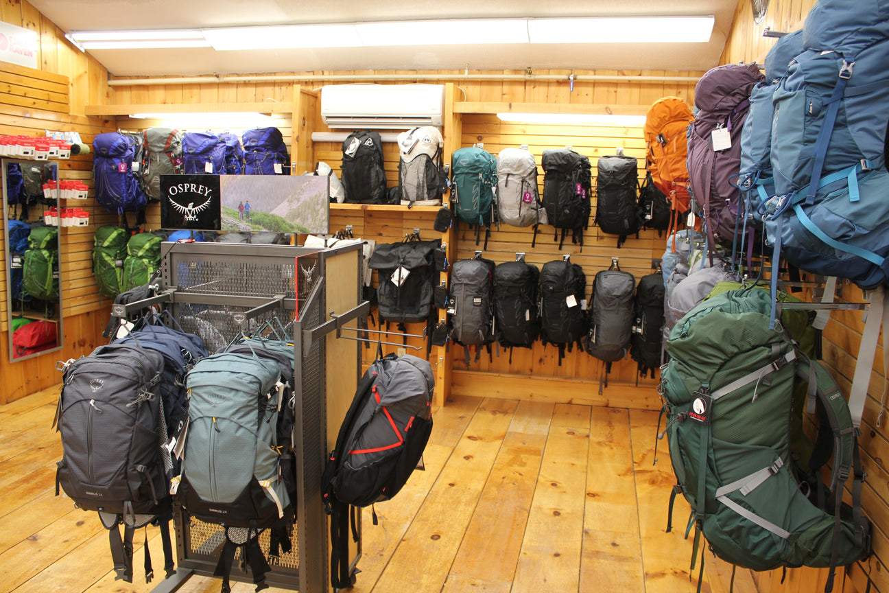 osprey bags retailer locations Farpoint 40L Men's Travel Backpack, Black : Sports & Outdoors Feel free to add an extra sweater and a pair of waterproof boots Adventure starts here. Whether