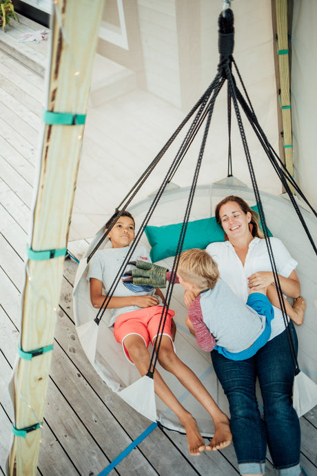 Hover Platform Swing