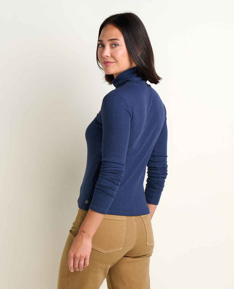 Rosalie LS T-Neck
